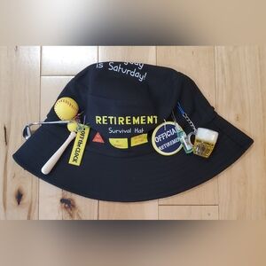 NEW 'RETIREMENT' Black Bucket Hat (OS)